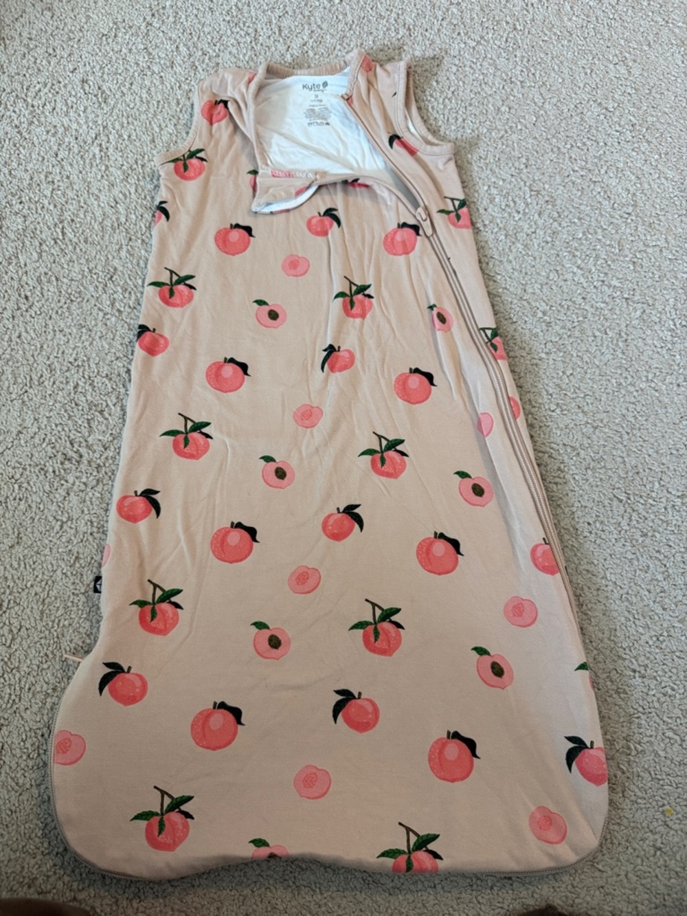 Kyte Baby 0.5 tog small sleep sack peaches!